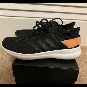 Adidas cloud foam tennis shoes